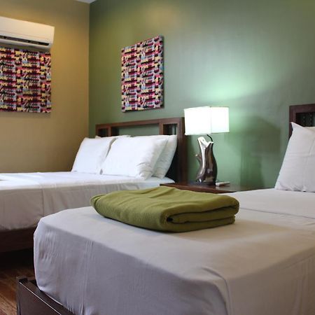 Paranaque City Purple Tree Bed & Breakfast מראה חיצוני תמונה